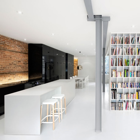 Espace St-Denis by Anne Sophie Goneau