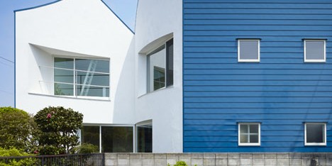 House Snapped by Naf Architect & Design