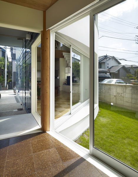 House Snapped by Naf Architect & Design