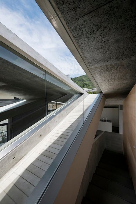 House in Hyogo by Shogo Aratani Architect & Associates