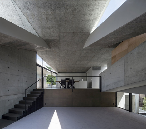 House in Hyogo by Shogo Aratani Architect & Associates