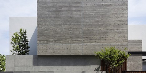 House in Shinoharadai by Tai and Associates