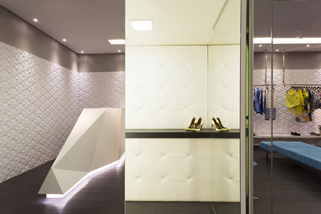 Las Chicas Boutique by Guilherme de Vasconcelos