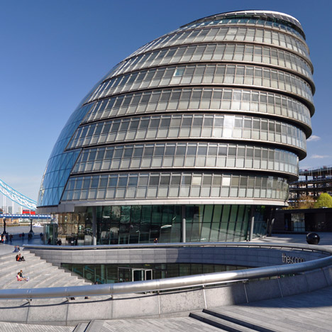 London mayor urges Chinese design students to study in London