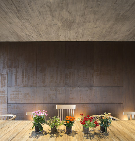 Pinheiro House by Studio MK27