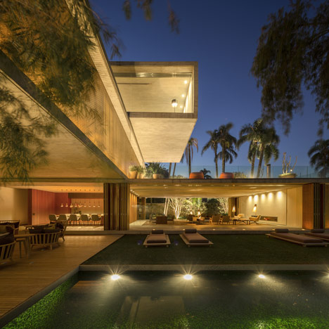 Pinheiro House by Studio MK27