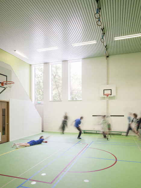Secondary school Haarlem by KoningEllis Architecten