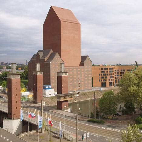 NRW State Archive, Duisburg by Ortner & Ortner