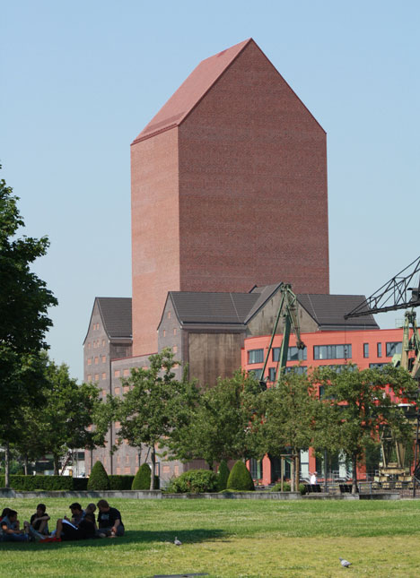 NRW State Archive, Duisburg by Ortner & Ortner
