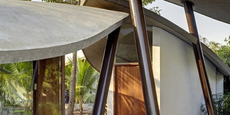 The Leaf House by SJK Architects