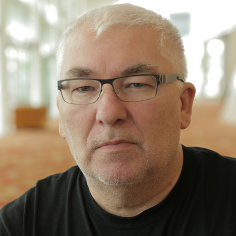 Apple's "momentum has slowed down" says Apple Store designer