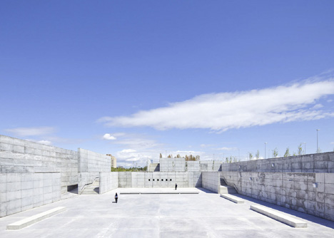 Venecia Park by Héctor Fernández Elorza and Manuel Fernández Ramírez