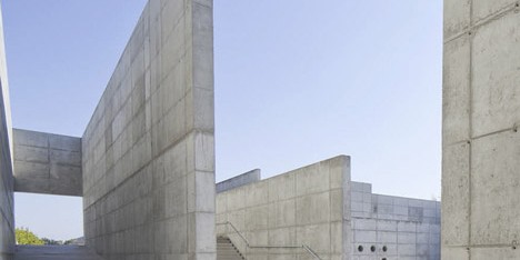 Venecia Park by Héctor Fernández Elorza and Manuel Fernández Ramírez