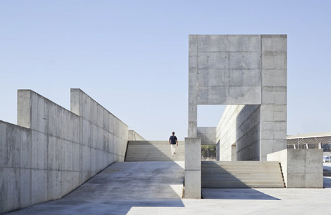 Venecia Park by Héctor Fernández Elorza and Manuel Fernández Ramírez