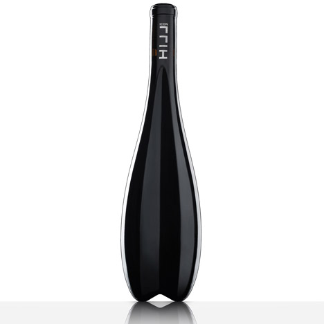 Wine bottle by Zaha Hadid for Leo Hillinger
