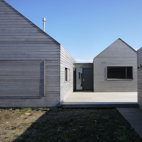 Borreraig House on a Scottish island by Dualchas Architects