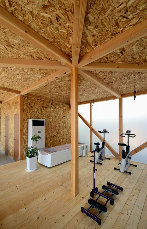 Cafeteria in Ushimado by Niji Architects_dezeen_11