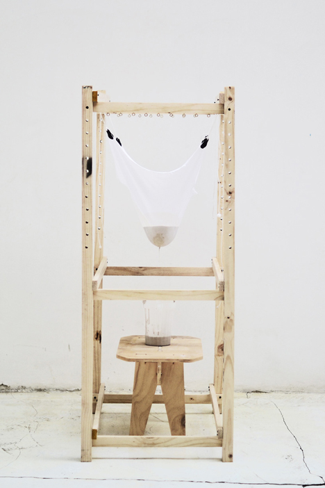 Catenary Pottery Printer by Guillermo Parada