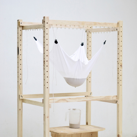 Catenary Pottery Printer by Guillermo Parada