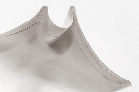 Catenary Pottery Printer by Guillermo Parada
