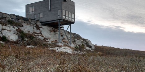 Cliff House by MacKay-Lyons Sweetapple Architects is perched over a sheer rock face