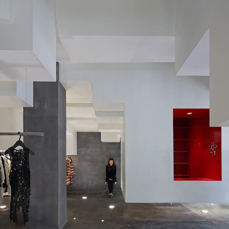 D2C concept store by 3Gatti Architecture Studio