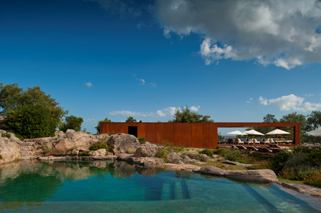 I would love to design a brothel or a gas station - Isay Weinfeld