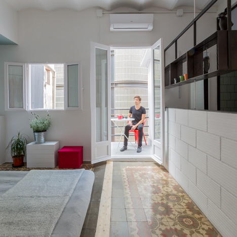 Roc 3 apartment in Barcelona by Nook