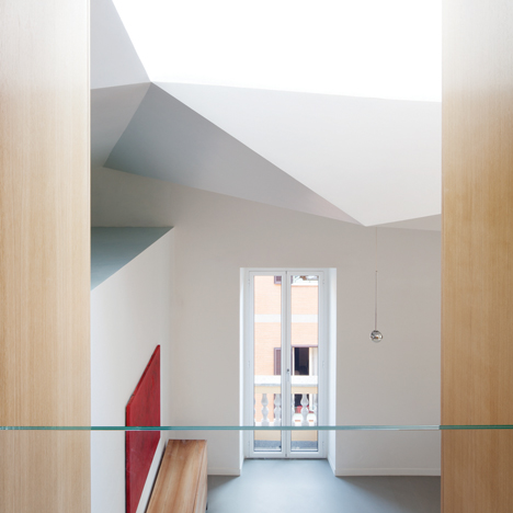 Renovated apartment in Rome by Scape