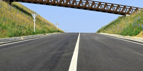 Sant Pere Sacarrera footbridge by Alfa Polaris