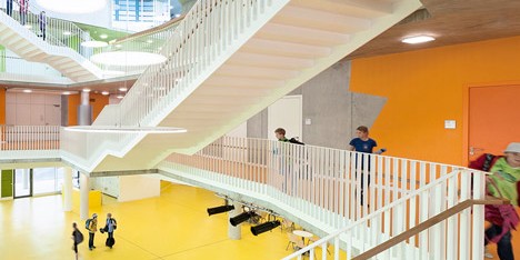 Secondary School Ergolding by Behnisch Architekten