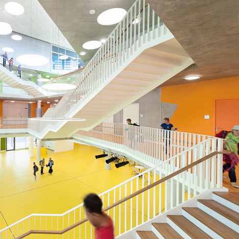 Secondary School Ergolding by Behnisch Architekten
