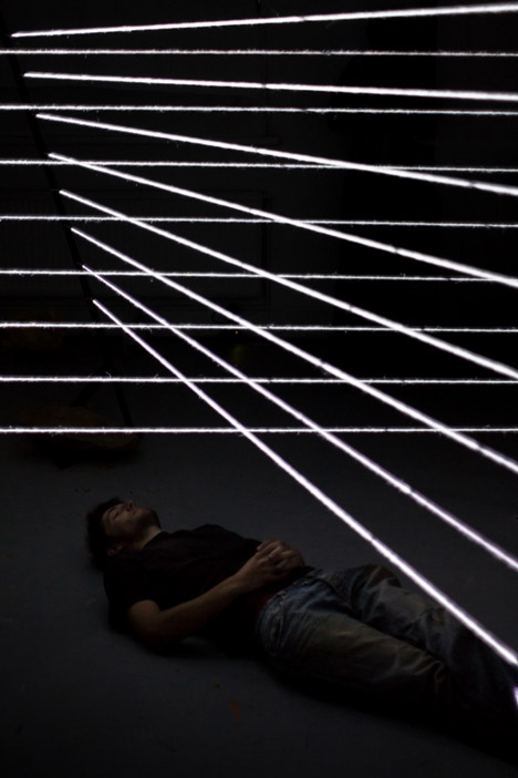 Sounds of Threads music visualisation by Bertrand Lanthiez created on strands of wool