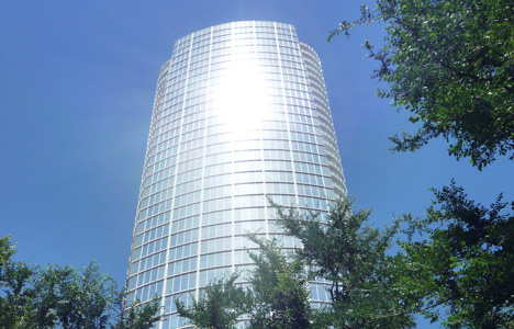 Glass-clad Museum Tower in Dallas