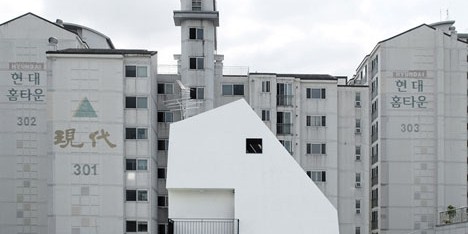 White House by YOAP