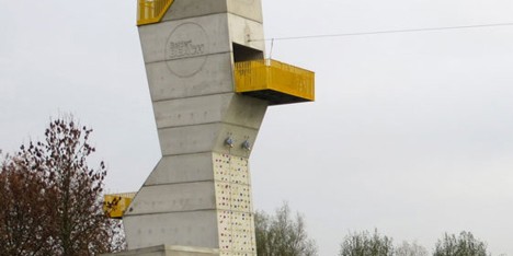 Adventure tower in concrete at Beldert Beach by Ateliereen Architecten