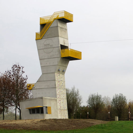 Adventure tower in concrete at Beldert Beach by Ateliereen Architecten
