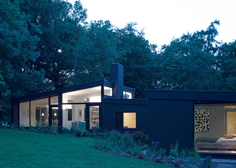 Aperture in the Woods, High Bois Lane by Takero Shimazaki and Charlie Luxton
