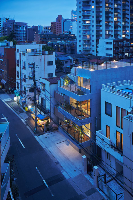 Balcony House by Ryo Matsui Architects