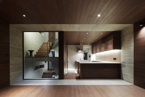 Balcony House by Ryo Matsui Architects_dezeen_5