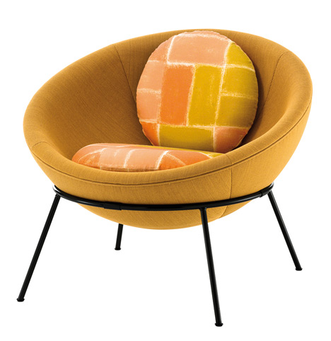Bowl chair by Lina Bo Bardi reissued by Arper_dezeen_19