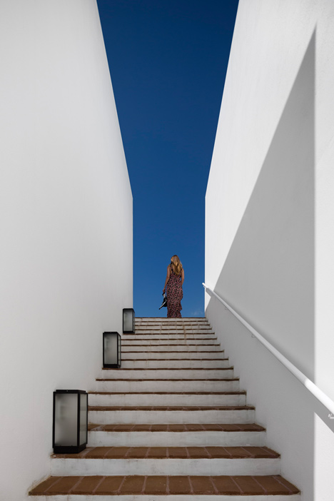 Cork-clad Ecork Hotel in Portugal by José Carlos Cruz