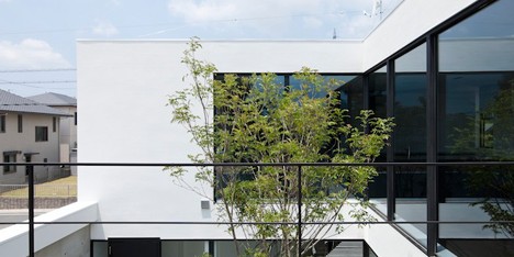 Fleuve by Apollo Architects & Associates