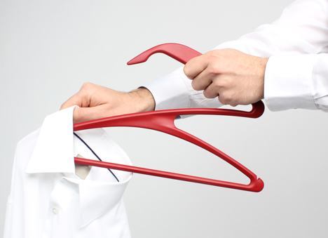 Gazelle Clothes Hanger by Gazel_dezeen_1