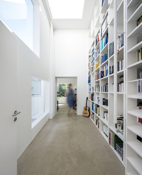 Haus von Arx by Haberstroh Schneider Architekten