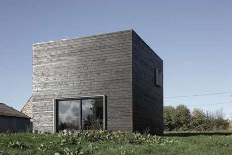 House in Normandy by Beckmann-N'Thépé Architectes