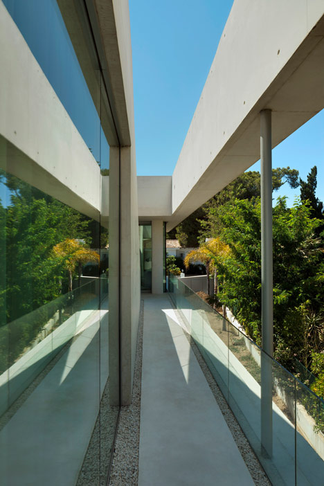 Jellyfish House by Wiel Arets