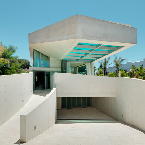 Jellyfish House by Wiel Arets_dezeen_6sq