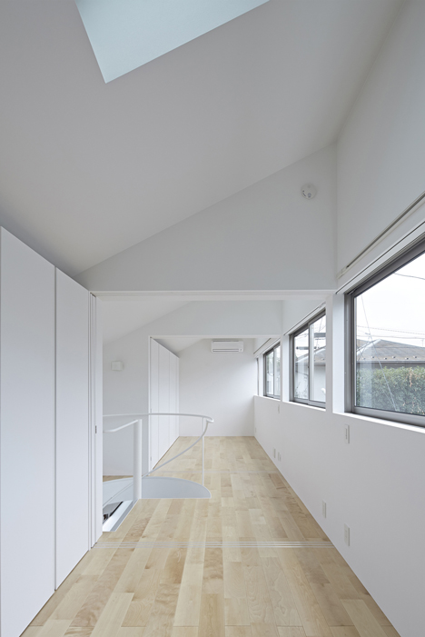 Long Window House by anotherAPARTMENT LTD_dezeen_5