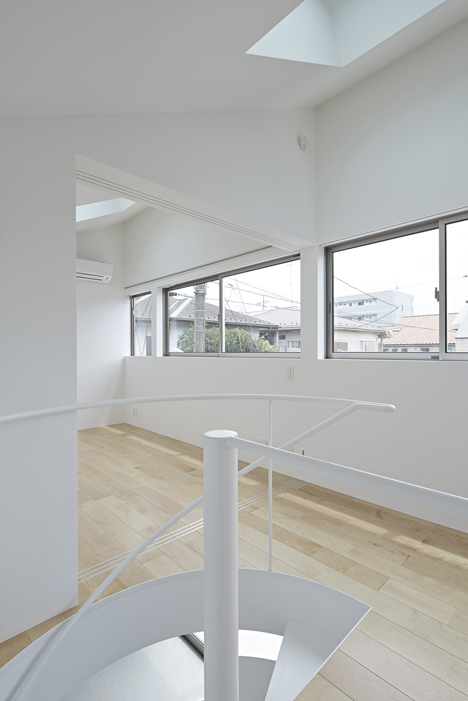 Long Window House by anotherAPARTMENT LTD_dezeen_6